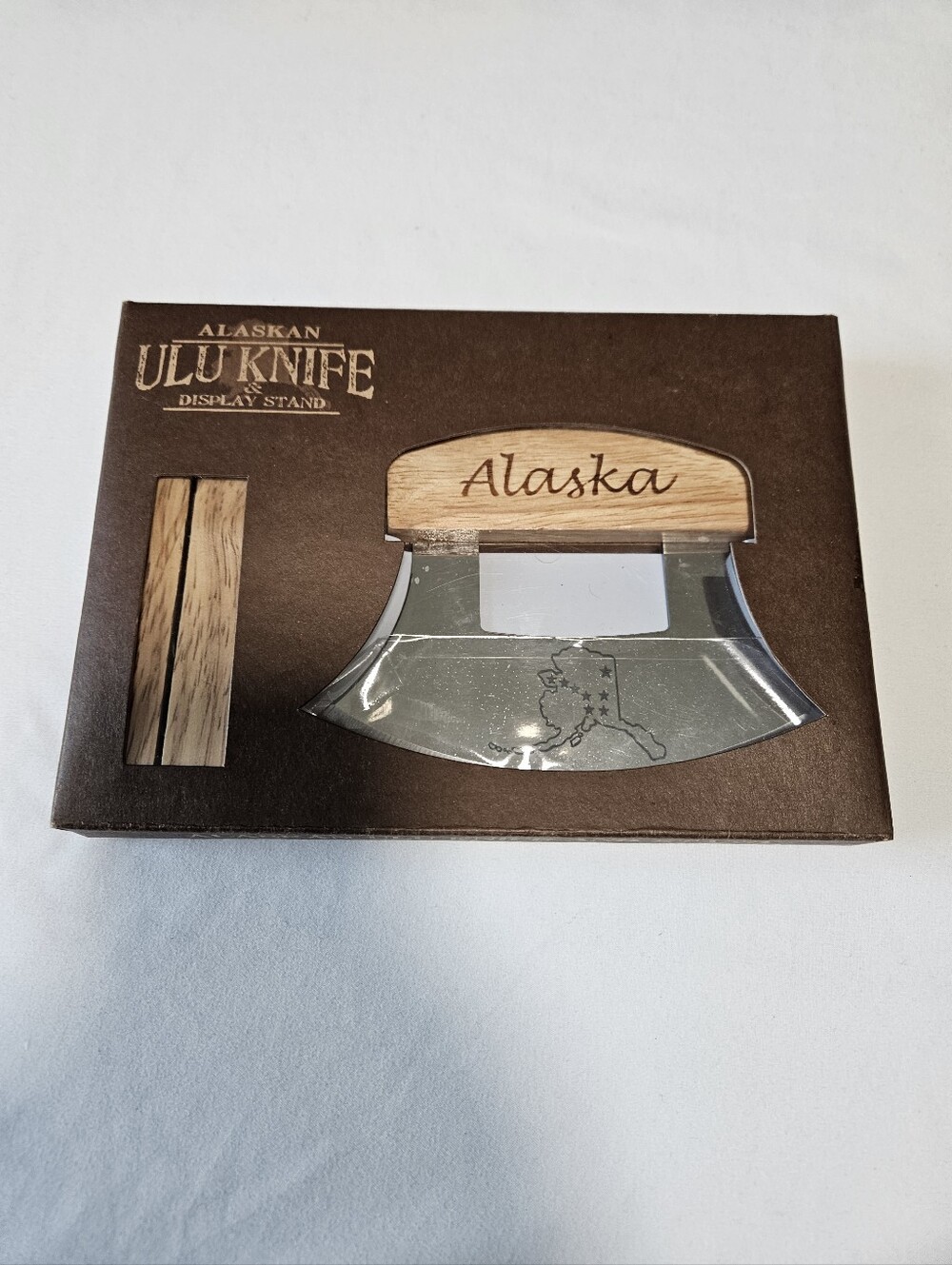 Alaskan Ulu Knife with Natural Wood Handle - Alaska Engraving